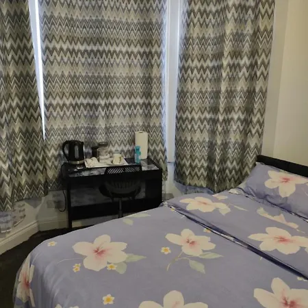Comfortable 2 Homestay Leeds (West Yorkshire)
